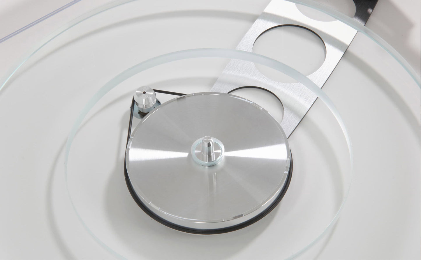 Rega Planar 6 Turntable