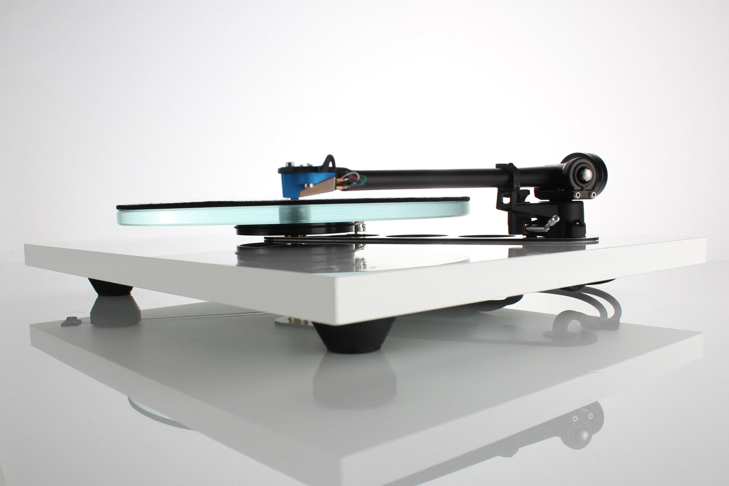 Rega Planar 3 Turntable