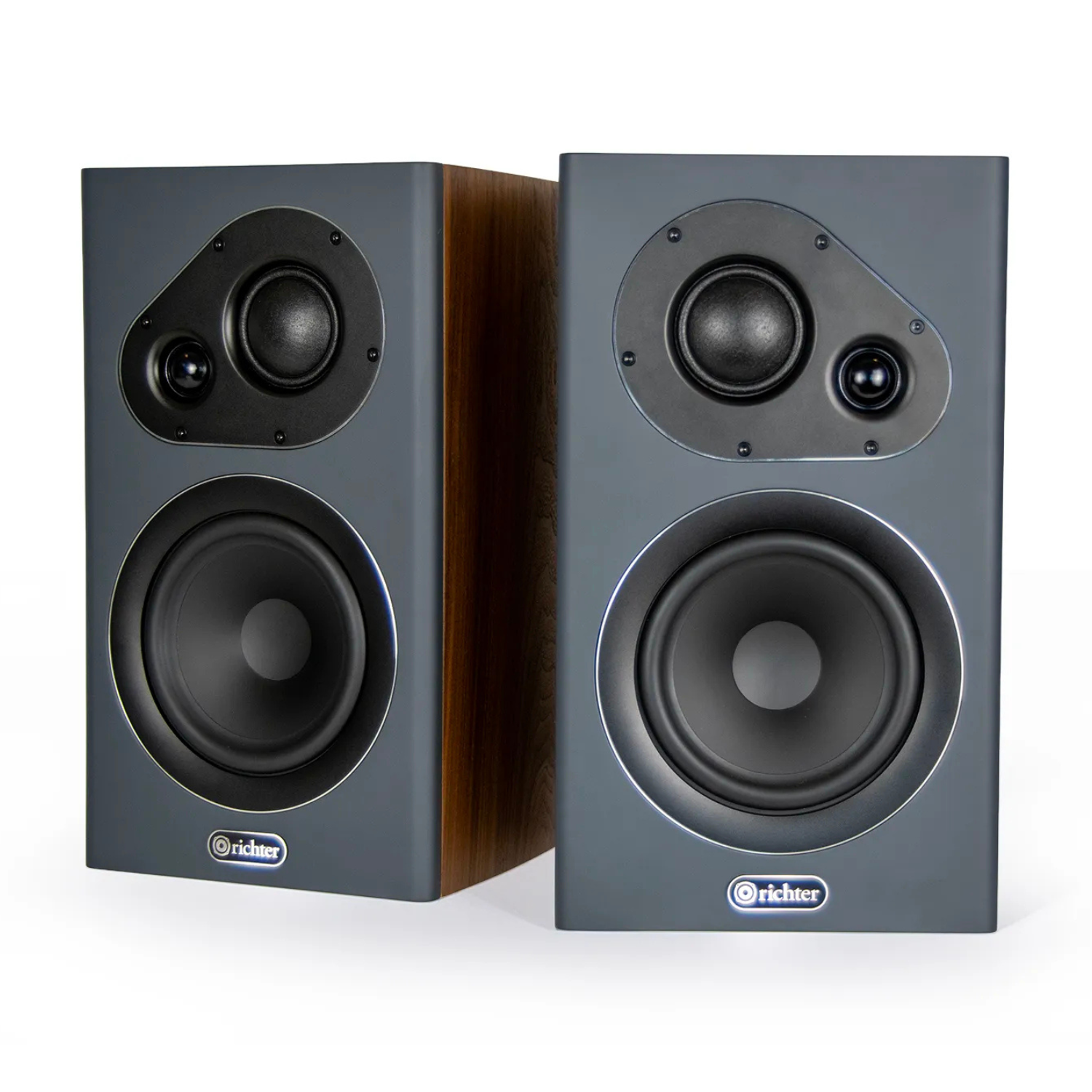 Front view of Richter Aurora S7 Special Edition Speakers on white background