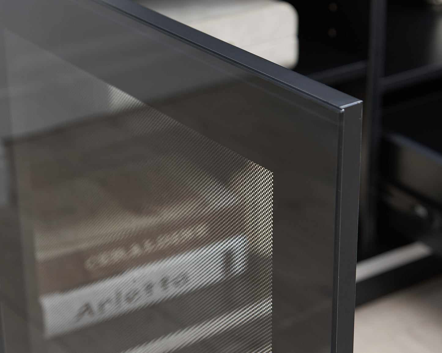 Tauris Titan 1800 TV Cabinet (Black)