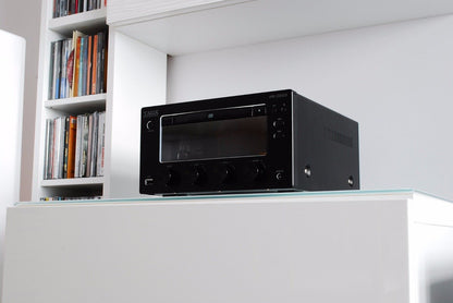 Taga Harmony HTR-1000CD V.2 Hybrid Valve Stereo System