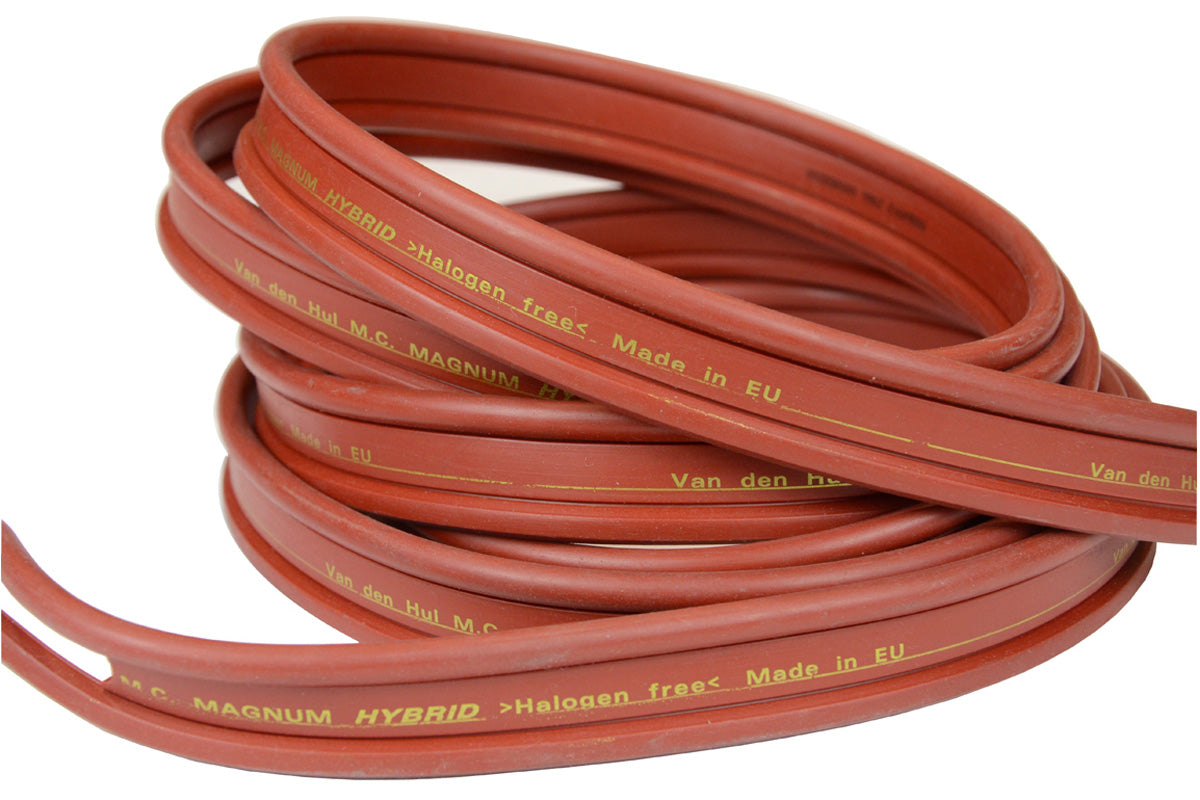 van den Hul Magnum Hybrid Speaker Cable - Purchase by the metre.