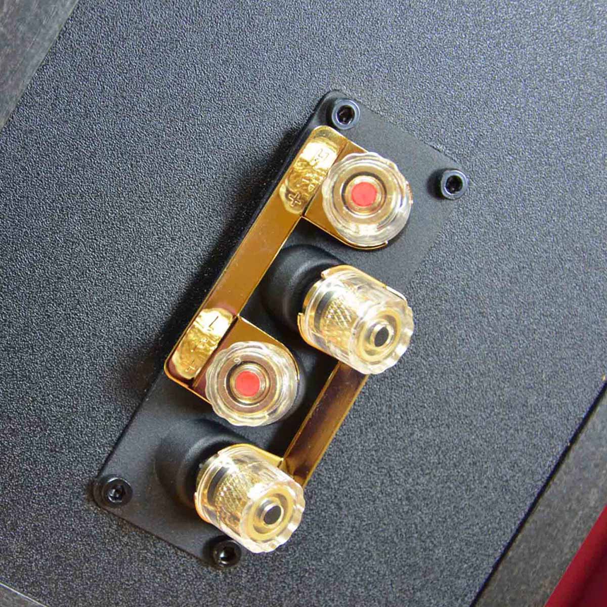 Wharfedale Diamond 220 Speakers