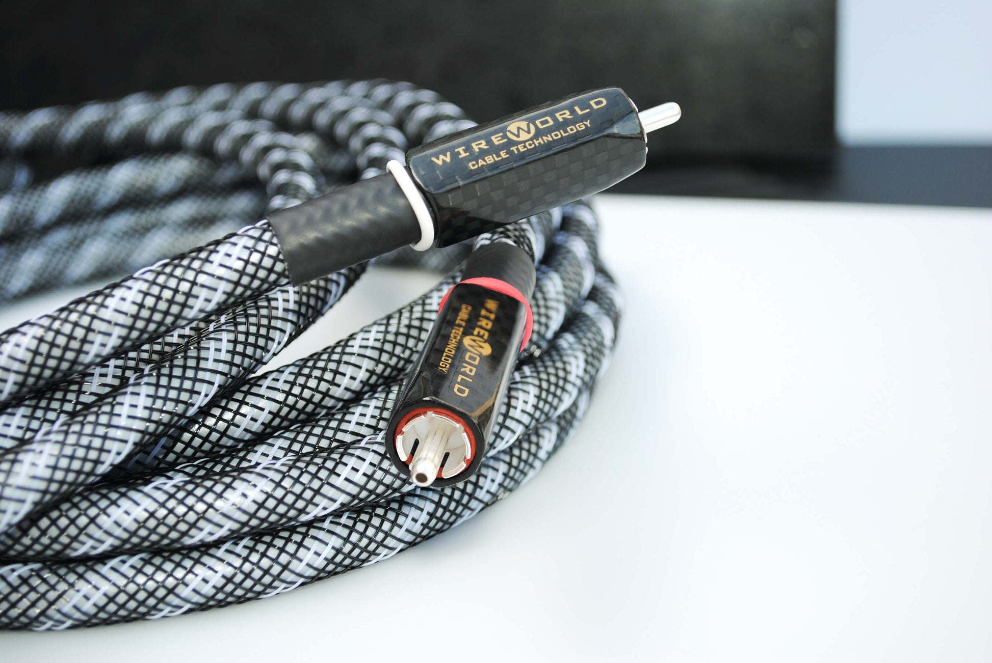 Wireworld Platinum Eclipse 8 RCA pei 0.5m - RCA Analog Audio Cable - HomeCineSolutions Wireworld Platinum Eclipse 8 RCA pei 0.5m - RCA Analog Audio Cable - HomeCineSolutions